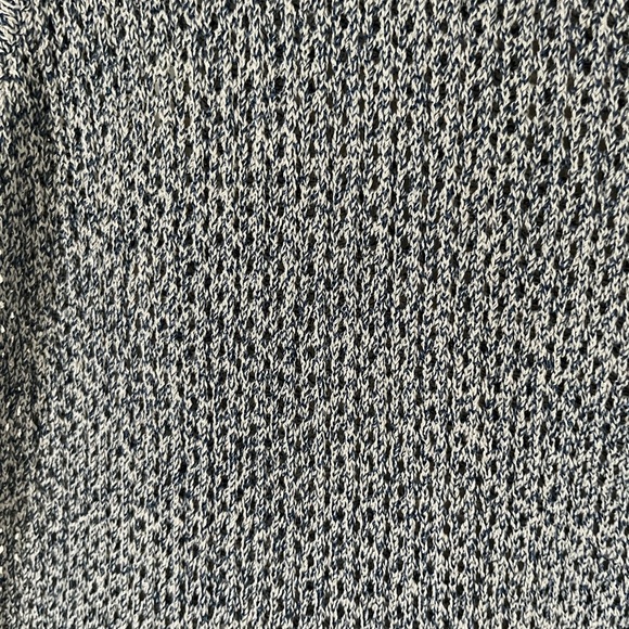 St. John Sports Wool-viscose Netted sleeveless top - Picture 3 of 9